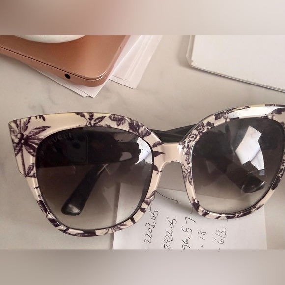 Gucci Accessories - Gucci Floral Sunglasses